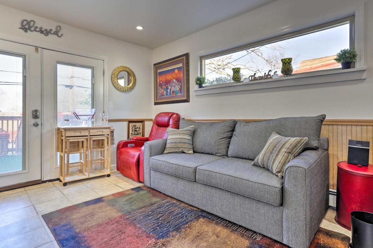 Central Elmont Studio With Great Outdoor Space! Экстерьер фото