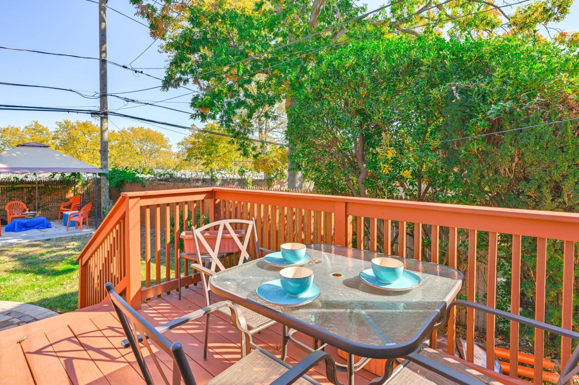 Central Elmont Studio With Great Outdoor Space! Экстерьер фото